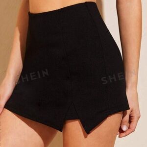 Privé Zipper Solid Black Skort